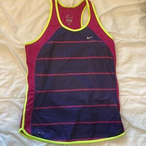Nike Dri-Fit‎ tank size medium (C7)